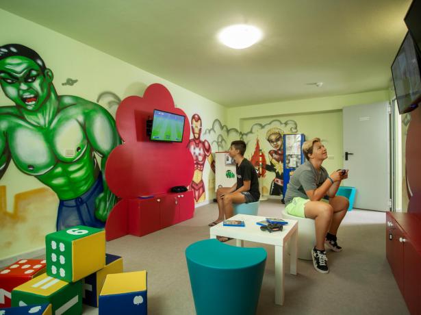 palacelidohotel en offer-september-family-hotel-in-lido-di-savio-free-stay-for-children 012