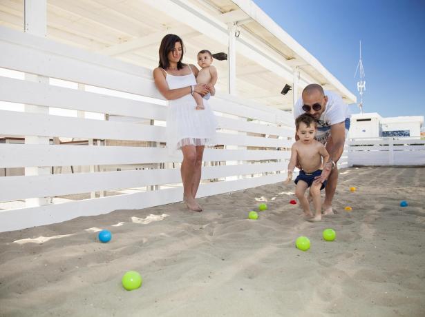 palacelidohotel it offerta-luglio-hotel-per-famiglie-lido-di-savio-bambini-gratis 011