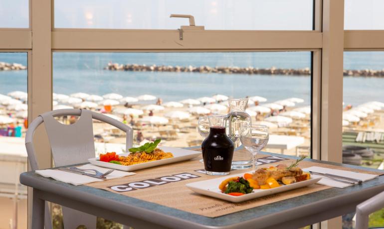 palacelidohotel it offerta-giugno-hotel-lido-di-savio-con-spiaggia-privata 006